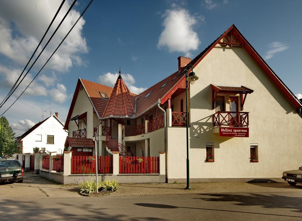 Hellasz Apartman Дьюла Экстерьер фото